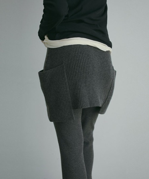 ETRE TOKYO（エトレトウキョウ） パンツ ハイゲージニットパンツ