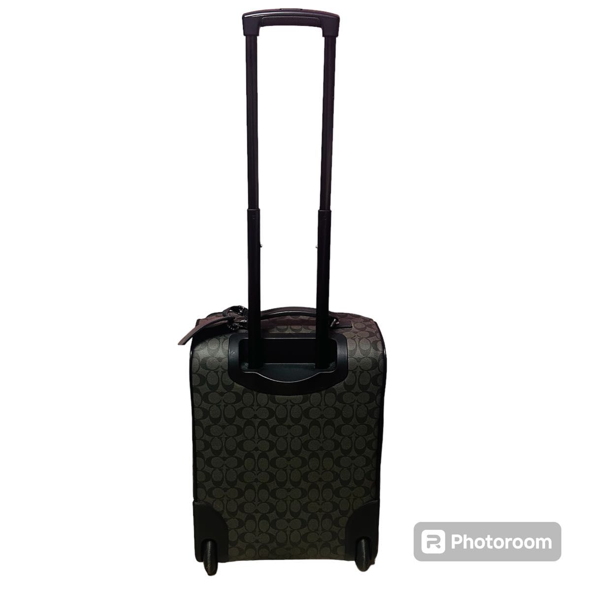 美品コーチキャリーケース機内持ち込みシグネチャーPVC 2輪