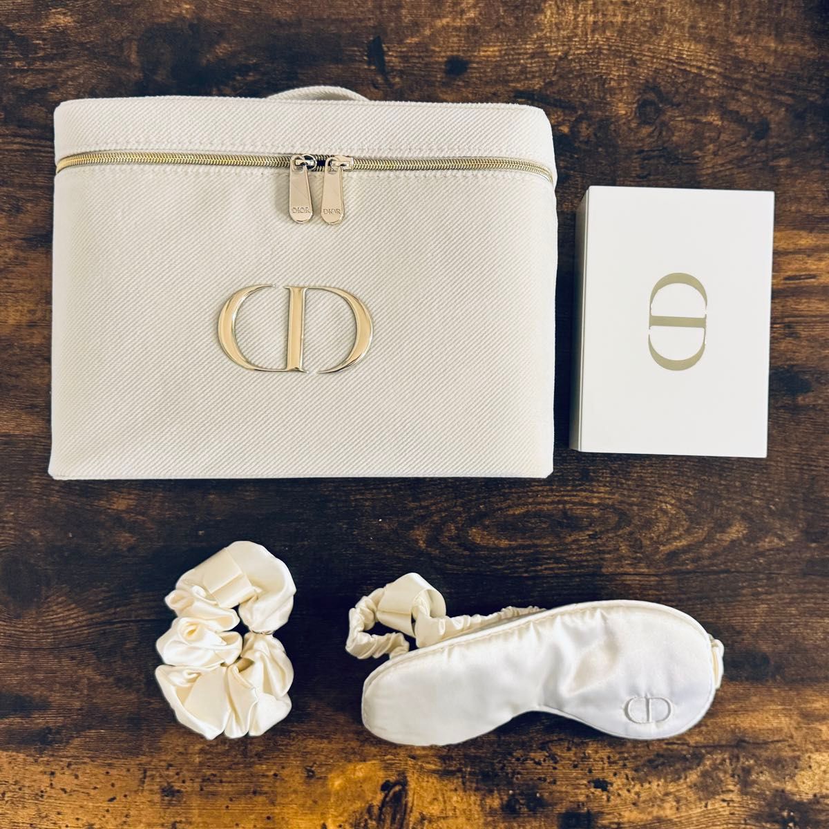 Christian Dior ディオール ノベルティ バニティポーチ セット｜Yahoo