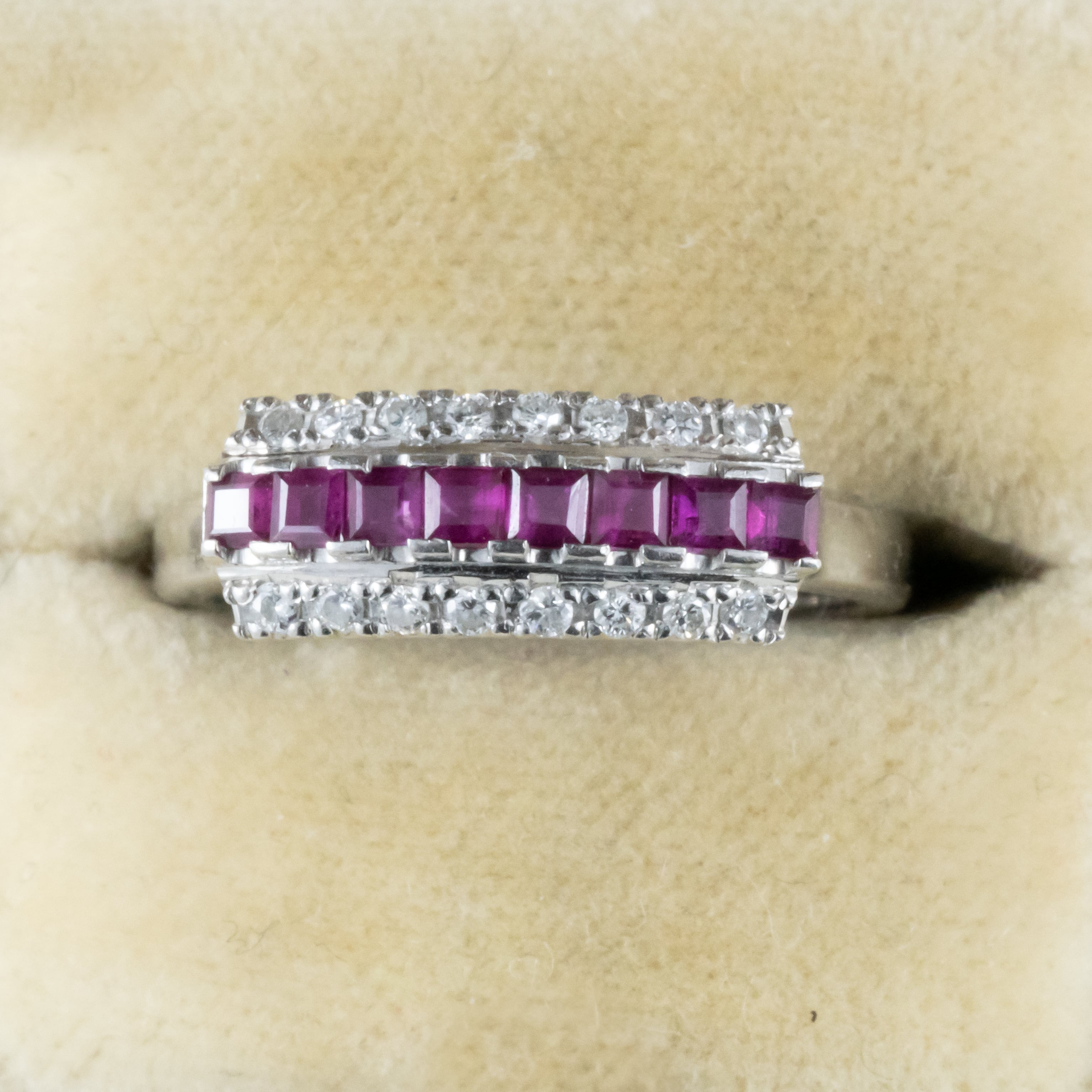 昭和レトロ デザイン リング Pt900 ルビー 0.56 ダイヤ 0.15 〜二色の