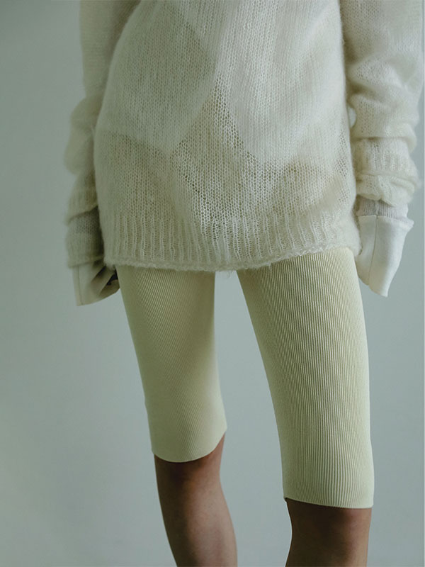 ホールガーメントニットバイカーパンツ(S IVORY): ボトムス │ ETRE
