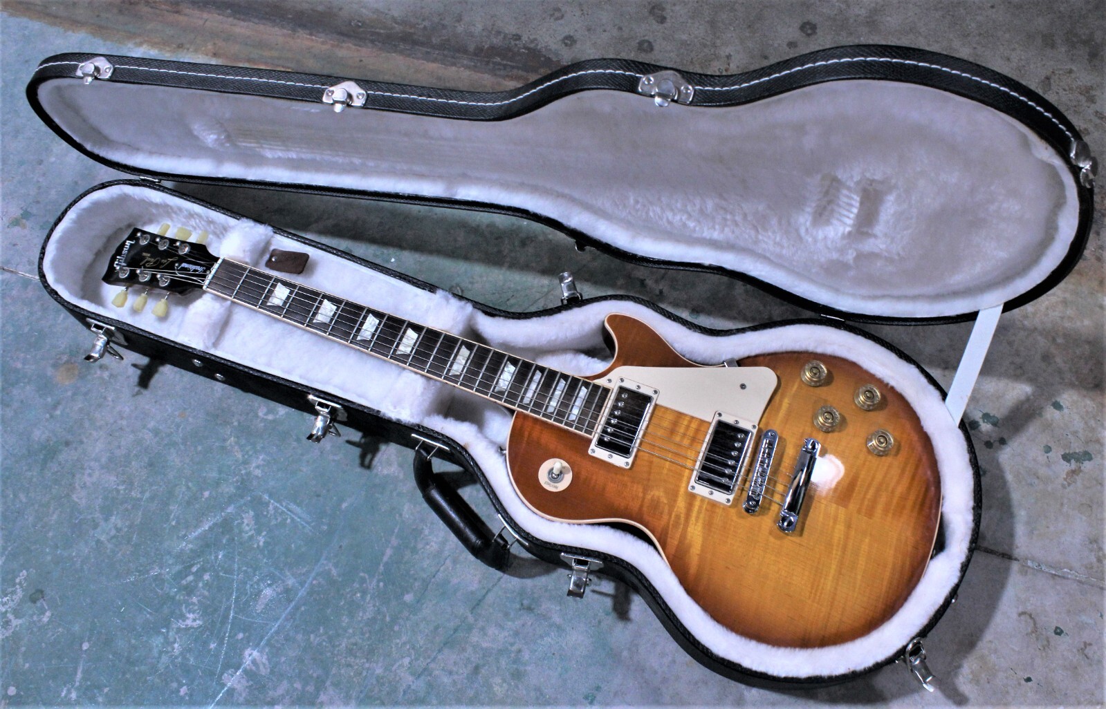 2010 Gibson Les Paul Traditional Electric Guitar W/Case | eBay