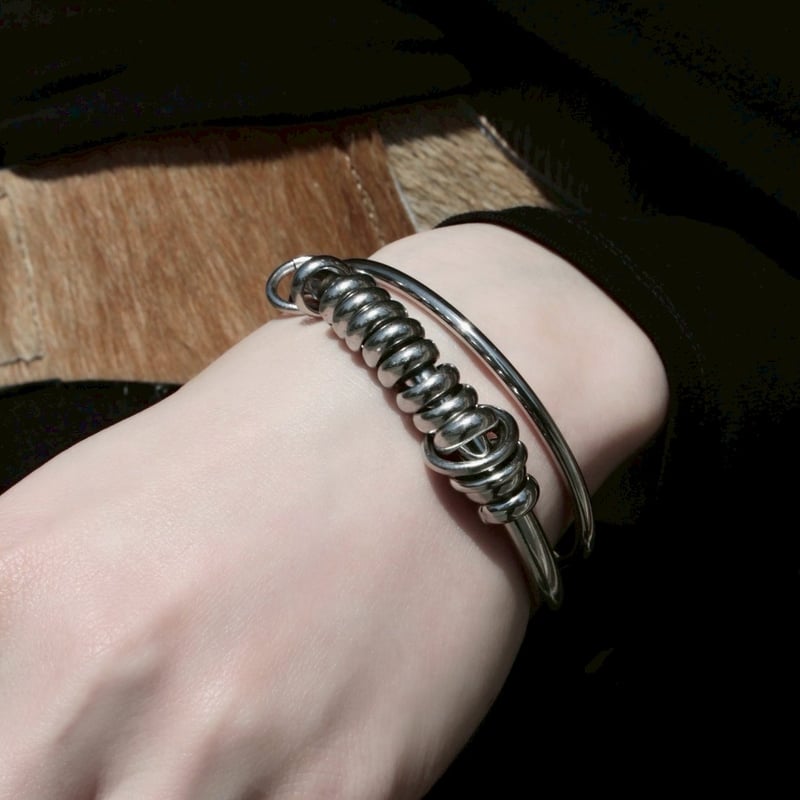 Coil bangle (2P) / Women's | Soierie Online Store