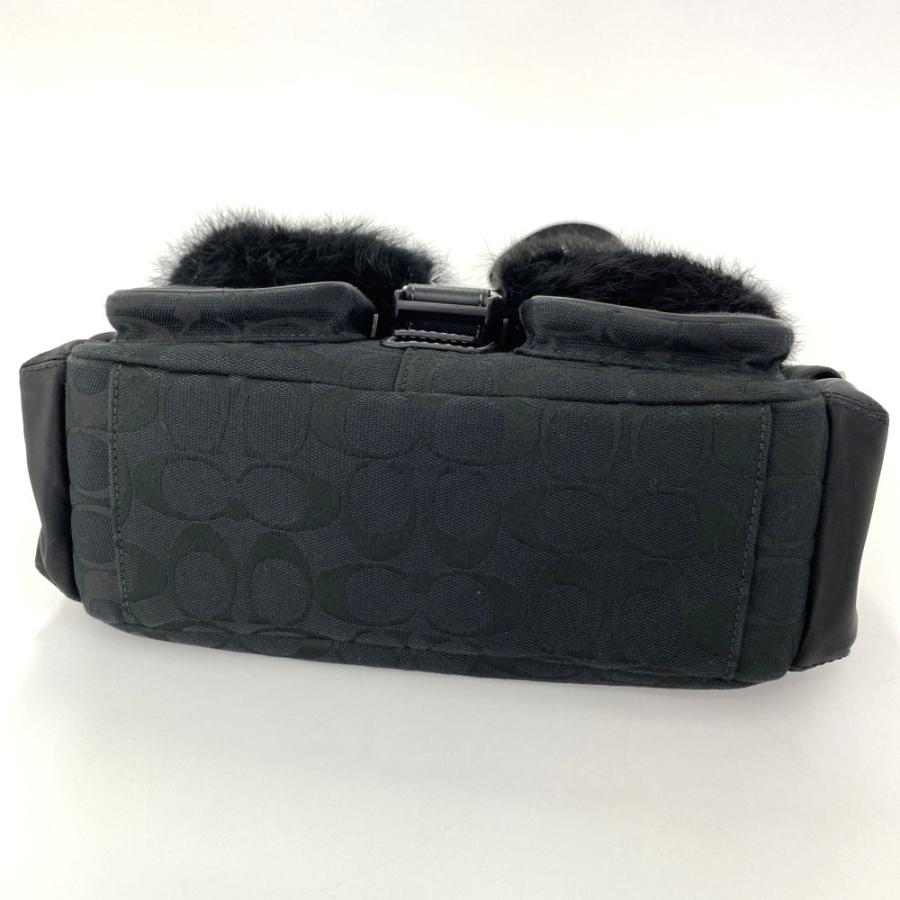 COACH（コーチ） シグネチャー・ファー ショルダーバッグ/3589