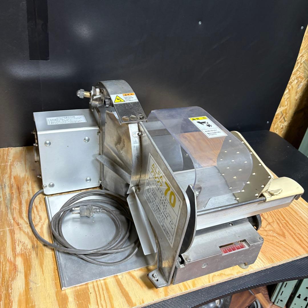 一枚切りパンスライサー 100ｖ ハクラ精機 アルファー70 　A-70型 一枚切りパンスライサー 100v ハクラ精機 アルファー70 A-70型 | 中古