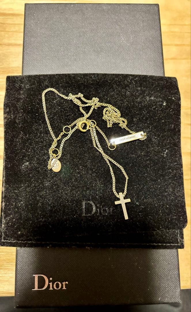 正規品 Dior Homme クロス ネックレス CD刻印 アーカイブ 正規品 Dior Homme クロス ネックレス CD刻印 アーカイブ - メルカリ