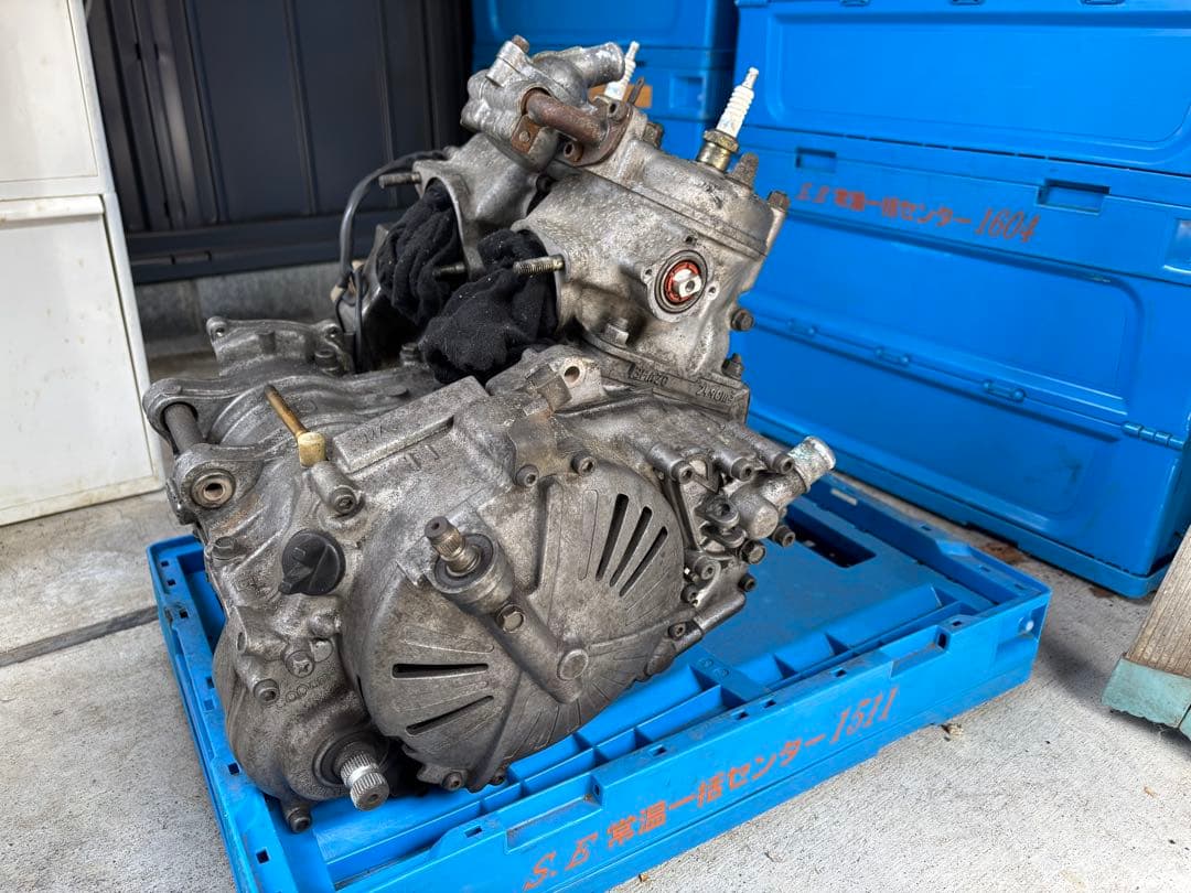 TZR250SP3MA焼付有のエンジン　乾式クラッチ　クロスミッション付き TZR250SP3MA焼付有のエンジン 乾式クラッチ クロスミッション付き