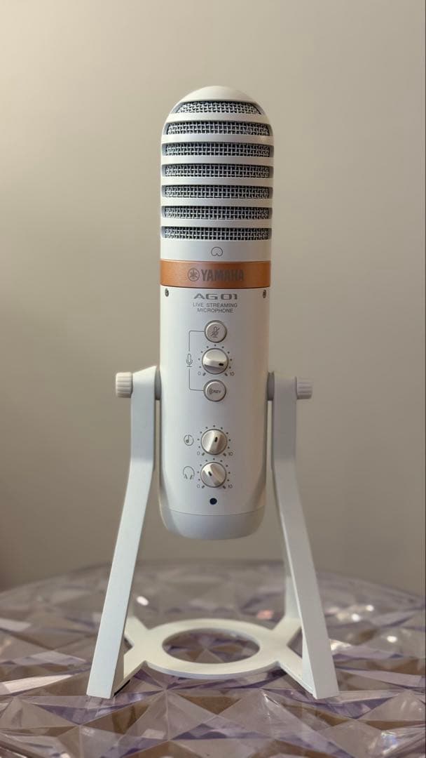 【ほぼ新品】YAMAHA AG-01 コンデンサーマイク YAMAHA AG01 White（ホワイト） 配信向け USB コンデンサーマイク