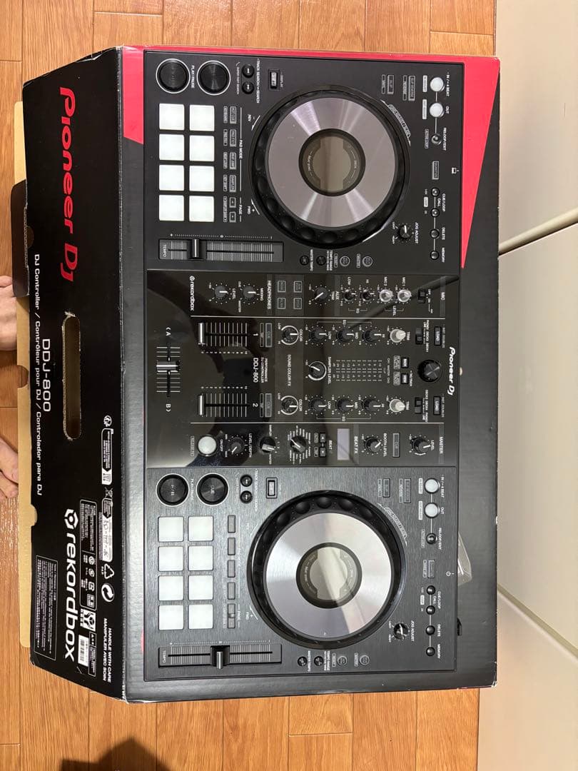 Pioneer DJ DDJ-800 コントローラー　デッキセーバー付き DDJ-800 (archived) rekordbox専用パフォーマンスDJコントローラー